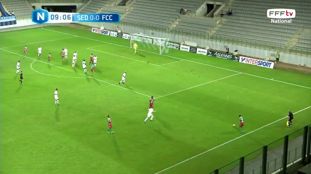 Corner repoussé en plusieurs fois