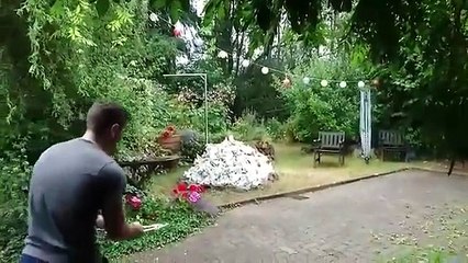 Il incendie tout son jardin en voulant brûler quelques papiers