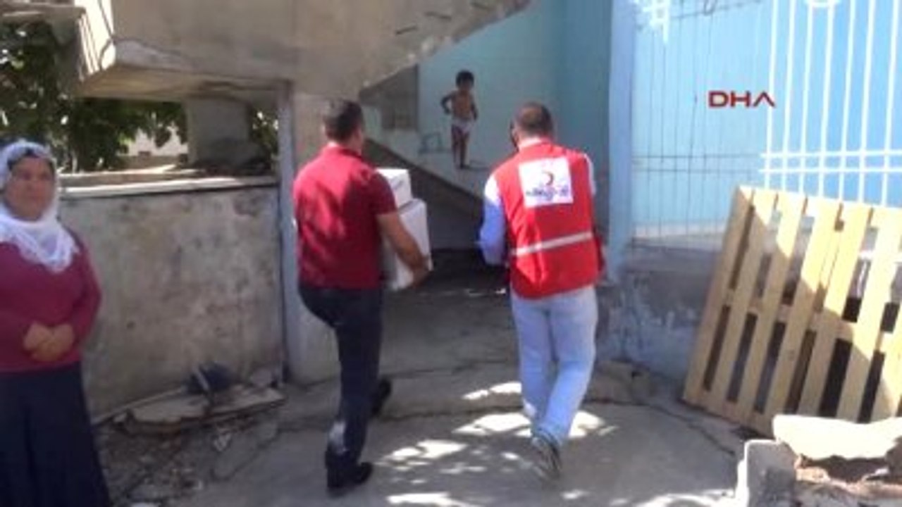 Silopi'de Terör Mağduru Ailelere Gıda ve Giysi Yardımı