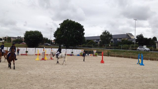 Démonstration de poney avec le centre équestre de Fleury-sur-Orne