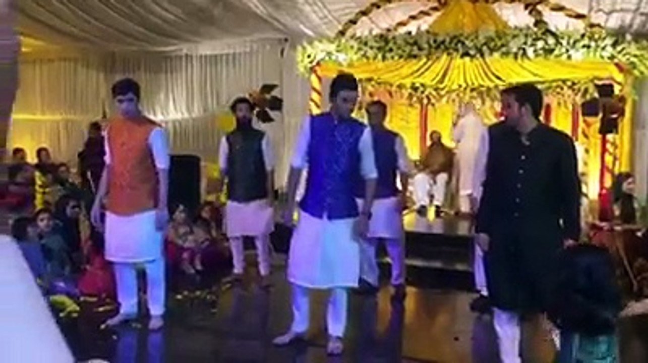 group mehndi dance