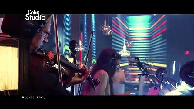 کیا اب کوک سٹوڈیو میں بھی دھنیں چرائے جانے لگے ہیں ؟؟ دیکھئے امریکی گانوں کا دھن چرا کر گانا بنا دیا، سوشل میڈیا پر تنقید