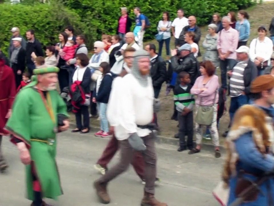 VIDEO. Château-Larcher. Fête médiévale : festoyons au temps des chevaliers
