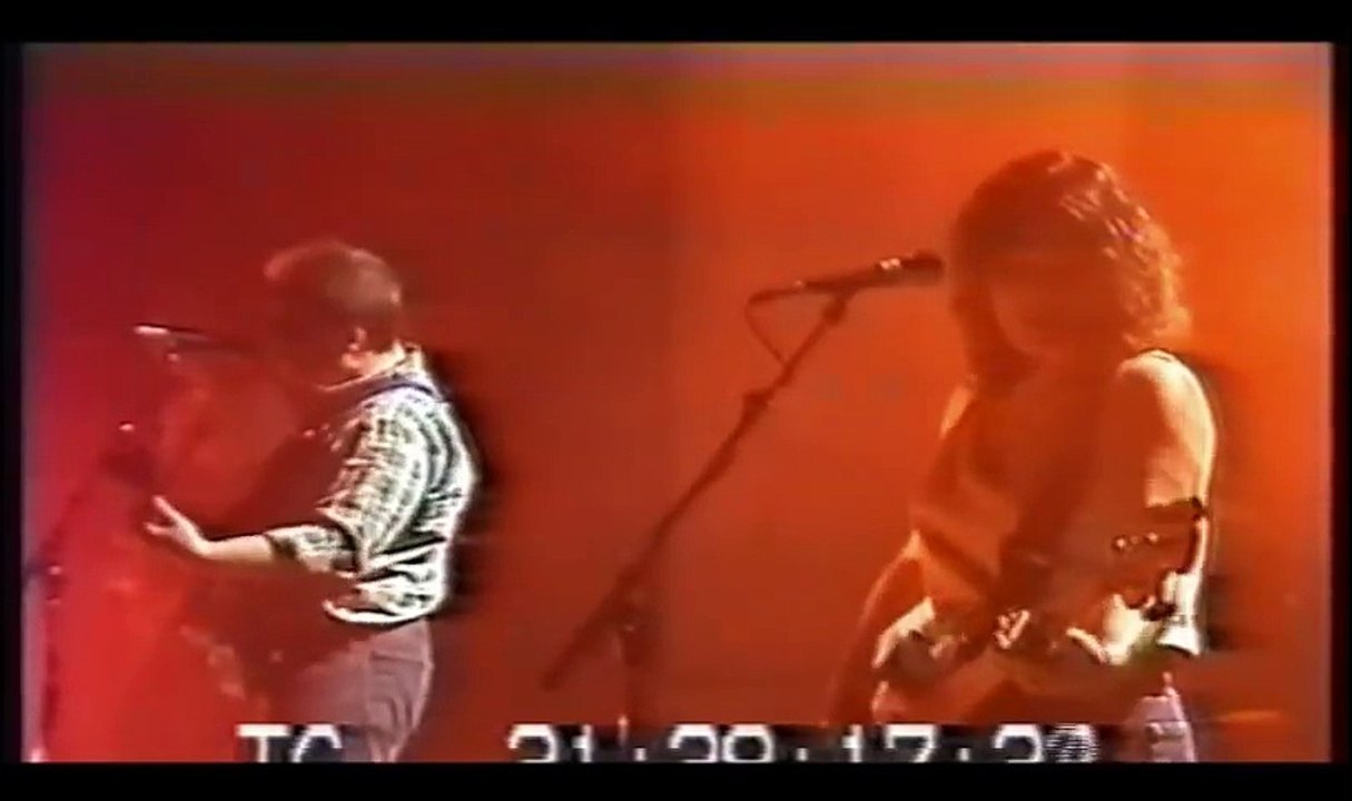 PIXIES - DEBASER (Live) 1990