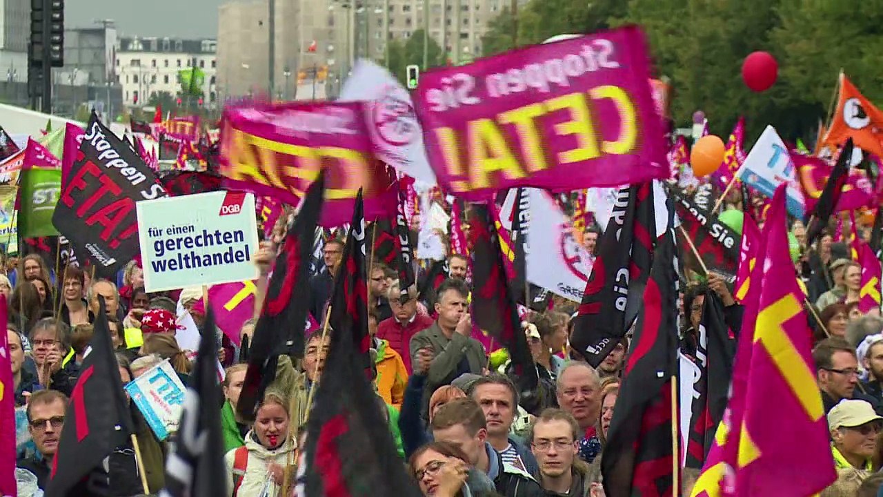 Zehntausende protestieren gegen Ceta und TTIP
