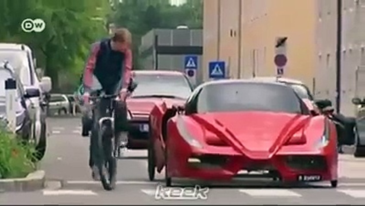 Bazen hiç bir şey göründüğü gibi değildir. Görünen Ferrari Enzo  ama gerçekte =D