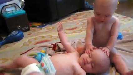 Twin Babies Fighting - Kids Funny