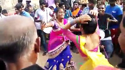 Tamil girls kuthu dance