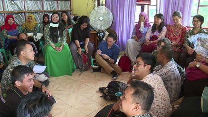 Borneo loggers swap chainsaws for cheap healthcare