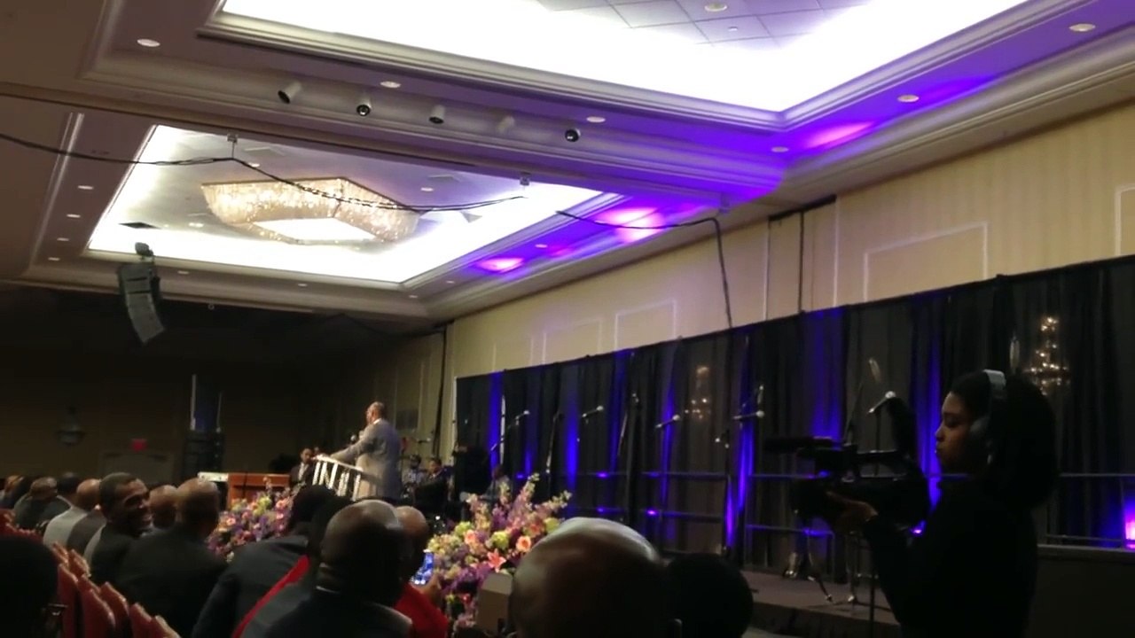 Marvin Winans - His Eye Is On The Sparrow