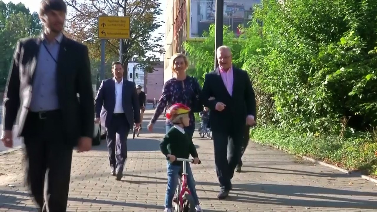 Merkel faces setback in Berlin vote due to migrant fears