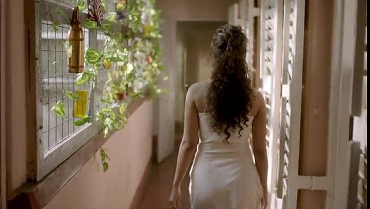 یہ ویڈیو ان حضرت کے لئے ہے جو دوسروں کی بیگمات پر نظر رکھتے ہیں، پھر انکے ساتھ کیا ہوتا ہے؟؟ سوشل میڈیا پر وائرل ہونے والی ویڈیو