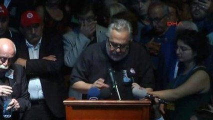 Tarık Akan Son Yolculuğuna Uğurlanıyor -6