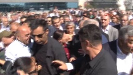 Tarık Akan Son Yolculuğuna Uğurlanıyor -8