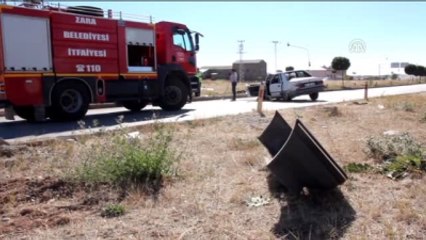 Sivas'ta Trafik Kazası: 3 Yaralı