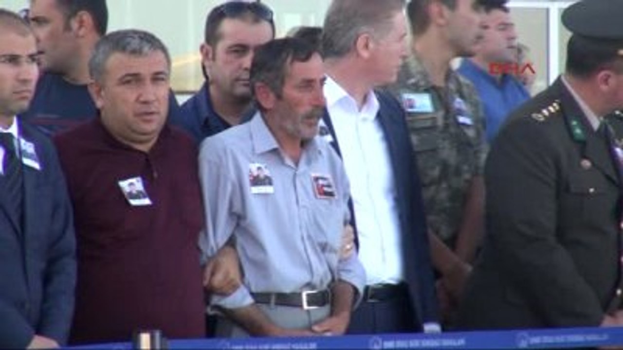 Sivas Şehit Adem Çelik'in Cenazesi Memleketi Sivas'a Getirildi