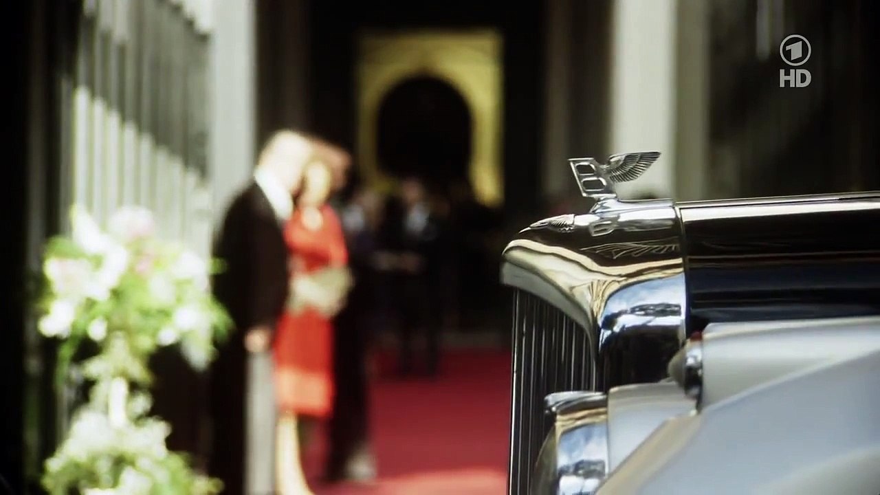 Cinderella - Ein Liebesmärchen in Rom - Liebesfilm Italien 2011.mp4-