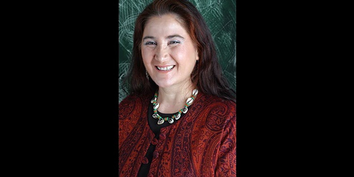 Sabahat Akkiraz - Yılgın Adası