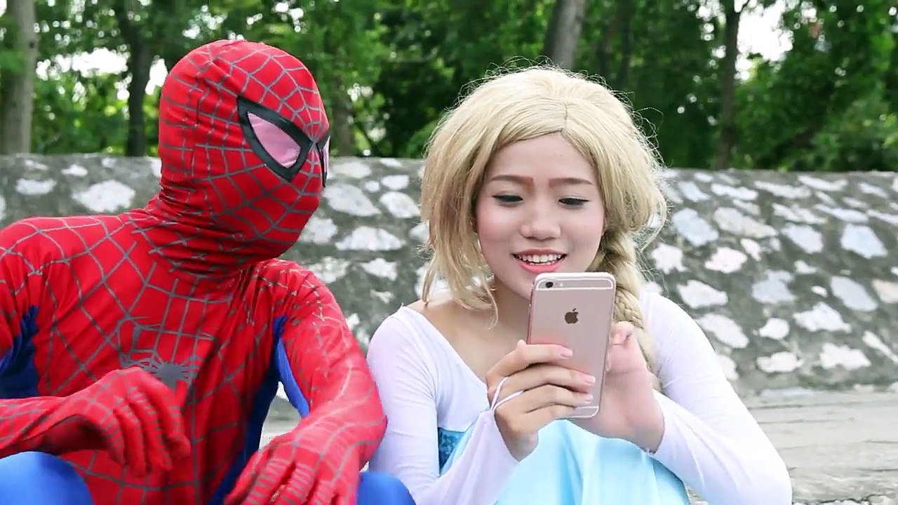 Funny Spidernan In Realife ! Trung Thu in Viet Nam