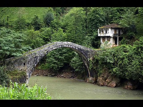 GÜNEŞ DOĞARKEN Şiir Seslendiren Video Tasarım Aynur AVCI
