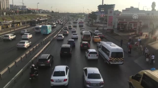 Okullarda 15 Temmuz Şehitleri İçin Saygı Duruşu