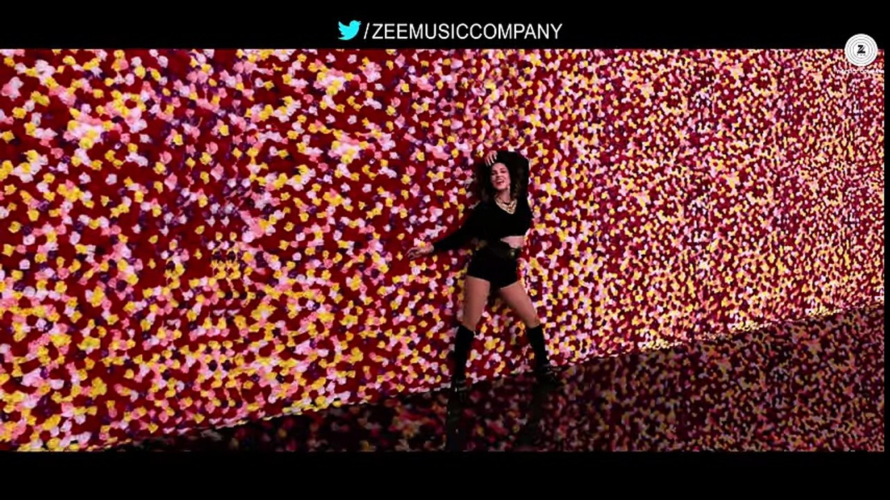 Hug Me - FULL VIDEO - Beiimaan Love - Sunny Leone & Rajniesh Duggall - Kanika Kapoor & Raghav Sachar