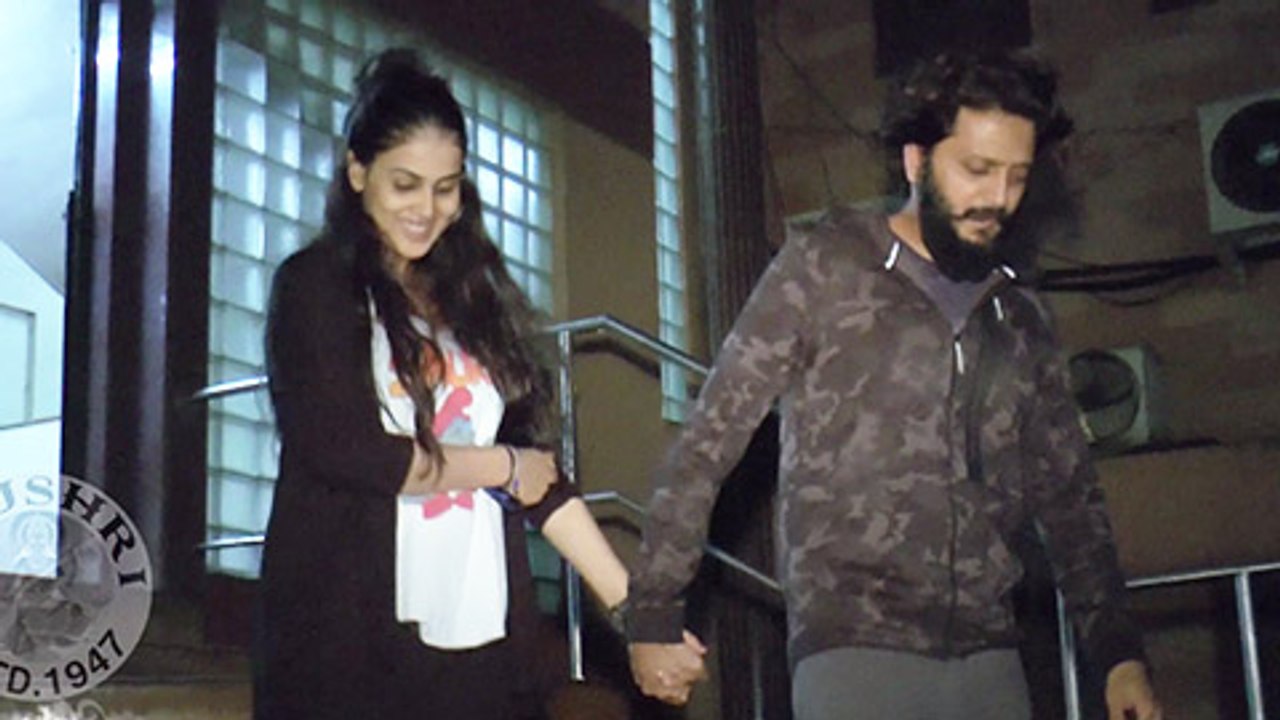 Riteish Deshmukh & Wife Genelia On A Movie Date | Marathi Entertainment