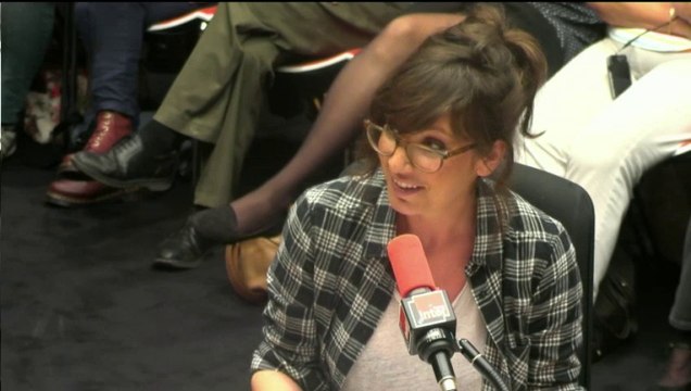 Les amis - La drôle d'humeur de Nora Hamzawi