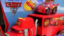 CARS 2 Shake n Go Mack Truck Hauler Driving Rust-eze Lightning Mcqueen Disney Pixar Talking toys