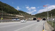 Bolu - Bayramda Bolu Dağı Tüneli'nden 575 Bin Araç Geçti