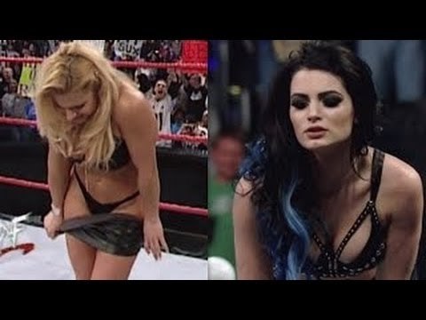 WWE Monday Night Raw 15 August 2016 WWE OMG Moments