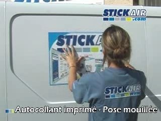 Pose adhésif méthode mouillée