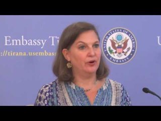 Report TV - Nuland: Lu e Vlahutin kanë bërë propozim të ri për "drejtësinë"