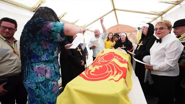 Fêtes de wallonie 2016: enterrement de l'Arsouille