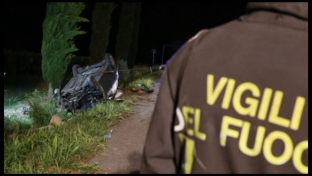 SHQIPTARI I DEHUR SHKAKTON AKSIDENT TRAGJIK NE ITALI VDES GRUAJA DHE FEMIJA 10 VJEÇ LAJM