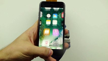 Secret-Hack-To-Get-Headphone-Jack-on-the-iPhone seven.LiFe HaCkS.