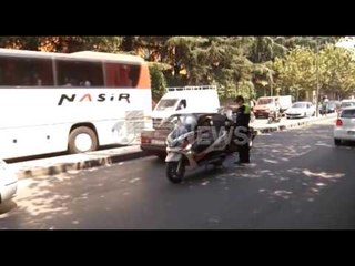 Ora News -  Burg për Memollarin, përplasi me makinën nënën dhe 2 djemtë e saj