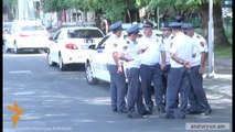 SULMOHET NJE STACION POLICIE NE ARMENI,PENGMARRESIT KERKOJNE LIRIMIN NGA BURGU TE LIDERIT TE OPOZITE