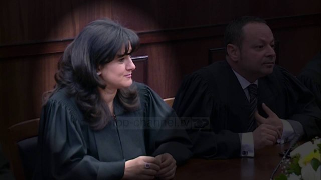 Korrupsioni ndaj gjyqtares, në burg 2 nga 3 të akuzuarit - Top Channel Albania - News - Lajme