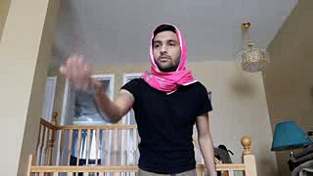 ZaidAliT - Everything in a brown house is for guests