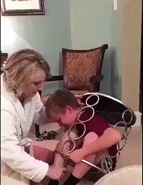 Bloqué dans une lampe