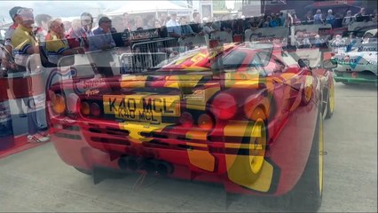 McLaren F1 GTR vs Porsche 911 GT1 at Silverstone, Huge FLAMES!