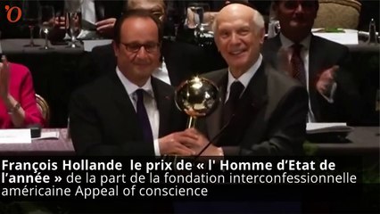 François Hollande a reçu son prix "d'Homme d'Etat de l'année"
