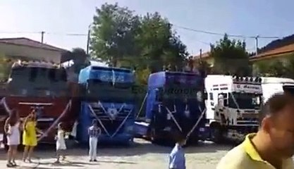 ΓΑΜΟΣ ΑΓΡΑΦΑ-ΛΑΜΙΑ ΜΕ ΝΤΑΛΙΚΕΣ