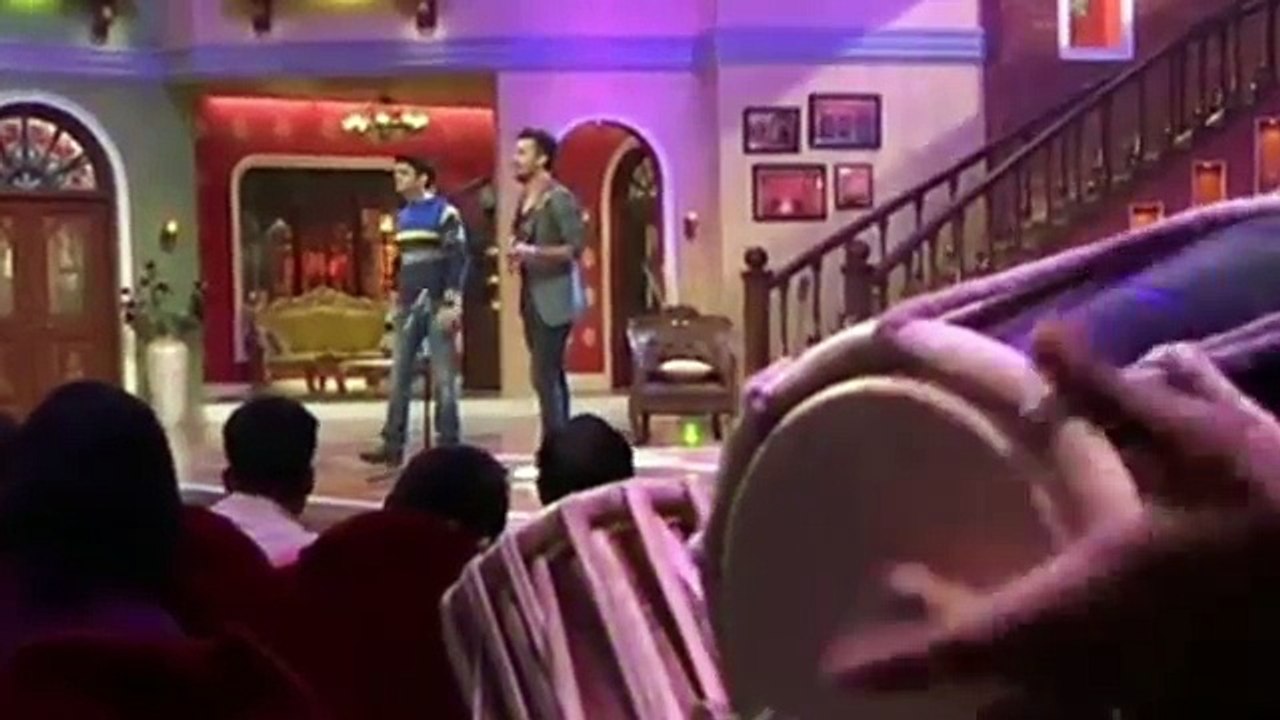 Atif Aslam Singing In Kapil Sharma's Show.