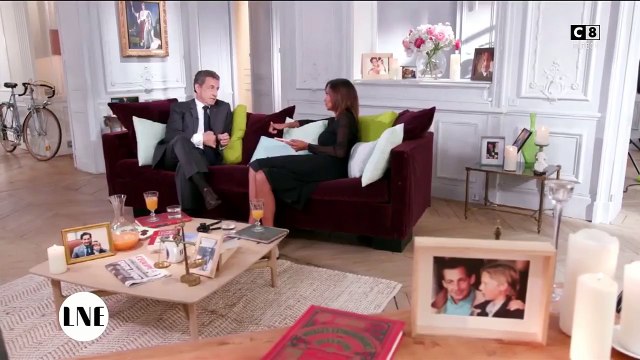 M6 : Nicolas Sarkozy charmeur avec Karine Le Marchand