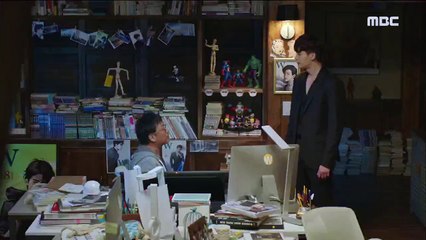 Lee Jong Suk bắn "cha đẻ" của mình