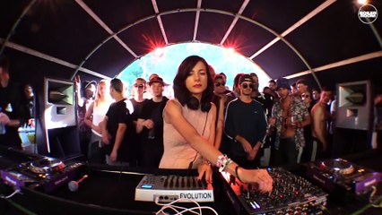 Veronica Vasicka Boiler Room x Dekmantel Festival DJ Set