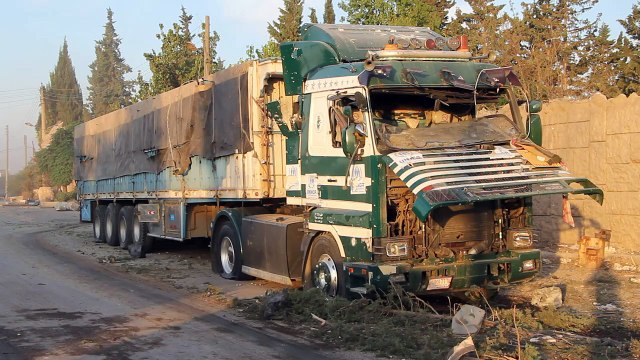 غارات جوية تستهدف قافلة إنسانية في ريف حلب الغربي