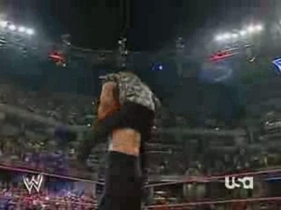 Great Khali attacks Ashley